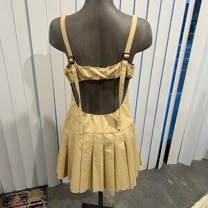 H&M Tan Pleated Dress
